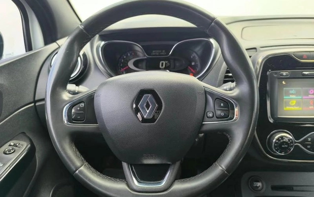 imagem-https://www.socarrao.com.br/sc-vehicle-images-prod/3810506/1791039688358-8377348_27_B_c33a7406c2.jpeg