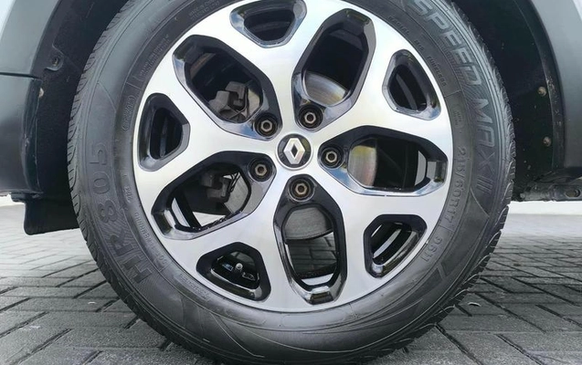 imagem-https://www.socarrao.com.br/sc-vehicle-images-prod/3810506/1791039688363-8377348_16_B_916d166948.jpeg