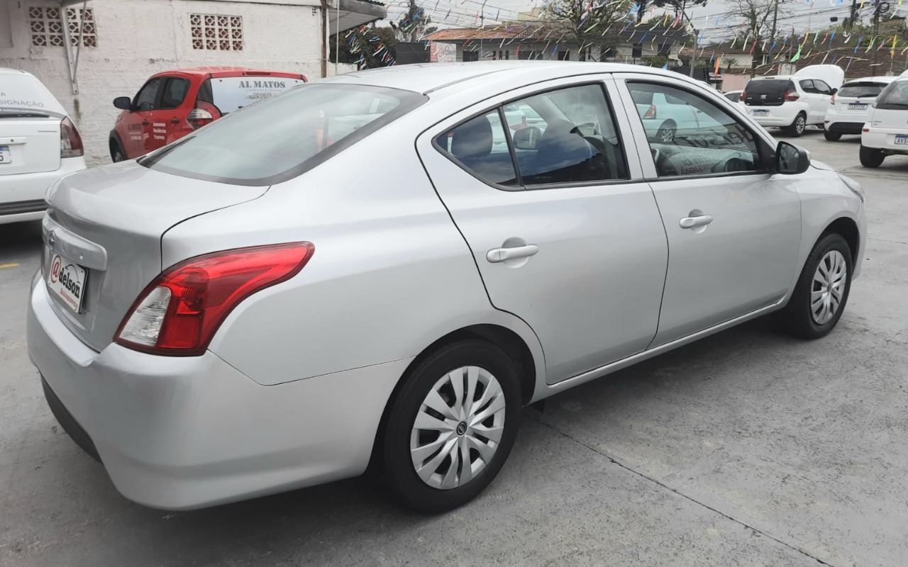 imagem-https://www.socarrao.com.br/sc-vehicle-images-prod/3810629/1789744110232-MDQuanBlZw.jpeg