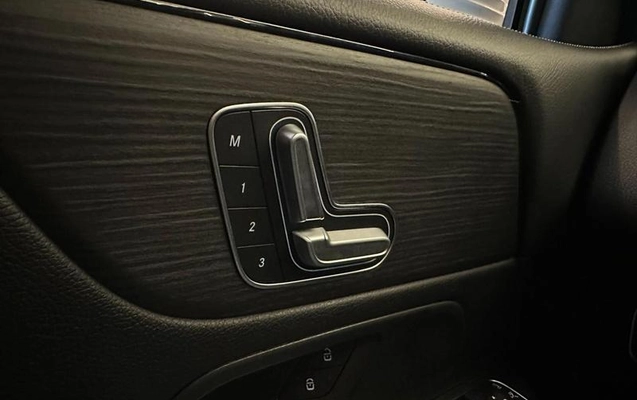 imagem-https://www.socarrao.com.br/sc-vehicle-images-prod/3810686/1789395213990-8428200_10_B_2380c832d3.jpeg