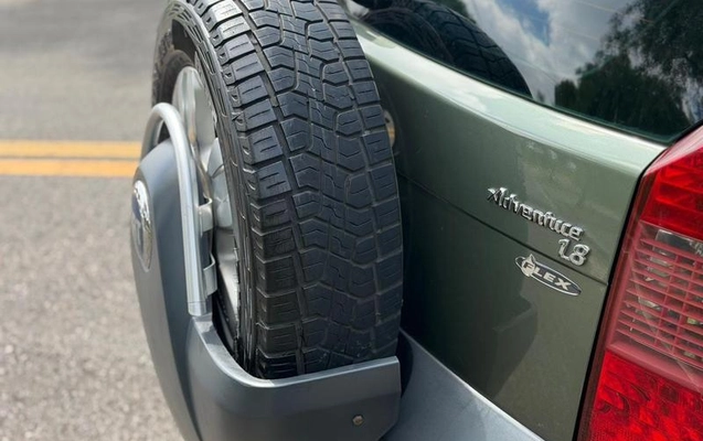 imagem-https://www.socarrao.com.br/sc-vehicle-images-prod/3810781/1789569792718-8472847_5_B_5bbf5f7ab6.jpeg