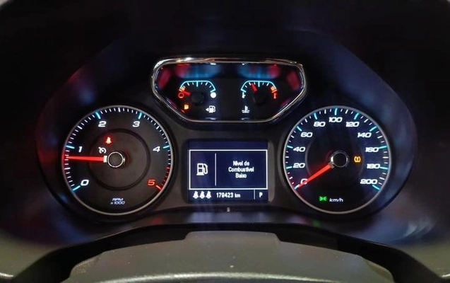 imagem-https://www.socarrao.com.br/sc-vehicle-images-prod/3811208/1789396765493-8469912_23_B_50c73f2376.jpeg