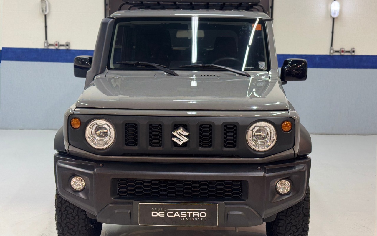 imagem-https://www.socarrao.com.br/sc-vehicle-images-prod/3811335/1789396770414-U1VaVUtJIEpJTU5ZIDRTVFlMRSAtIDIwMjMgLSBDSU5aQSAtIFNFQTdGOTAucG5n.png