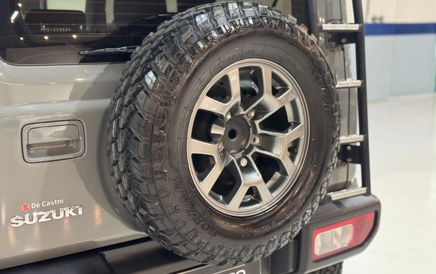 imagem-https://www.socarrao.com.br/sc-vehicle-images-prod/3811335/1789396771453-U1VaVUtJIEpJTU5ZIDRTVFlMRSAtIDIwMjMgLSBDSU5aQSAtIFNFQTdGOTAgKDIzKS5wbmc.png