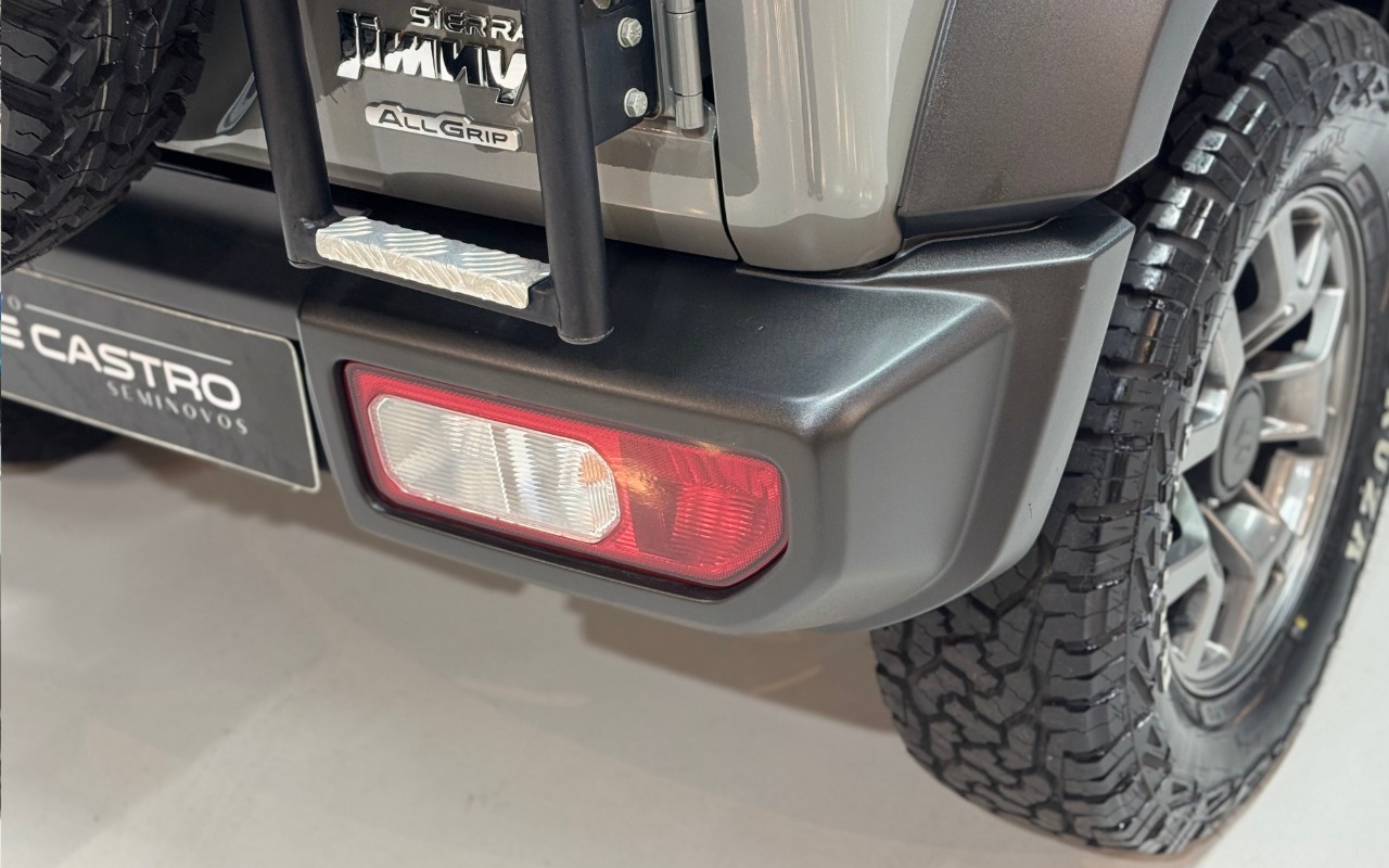 imagem-https://www.socarrao.com.br/sc-vehicle-images-prod/3811335/1789396772003-U1VaVUtJIEpJTU5ZIDRTVFlMRSAtIDIwMjMgLSBDSU5aQSAtIFNFQTdGOTAgKDEyKS5wbmc.png