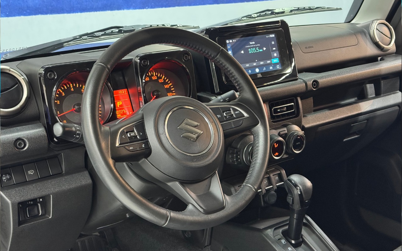 imagem-https://www.socarrao.com.br/sc-vehicle-images-prod/3811335/1789396772503-U1VaVUtJIEpJTU5ZIDRTVFlMRSAtIDIwMjMgLSBDSU5aQSAtIFNFQTdGOTAgKDE5KS5wbmc.png