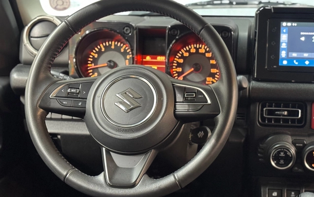 imagem-https://www.socarrao.com.br/sc-vehicle-images-prod/3811335/1789396772625-U1VaVUtJIEpJTU5ZIDRTVFlMRSAtIDIwMjMgLSBDSU5aQSAtIFNFQTdGOTAgKDE4KS5wbmc.png