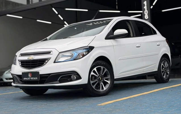 imagem-https://www.socarrao.com.br/sc-vehicle-images-prod/3811450/1789731262714-gb-dd8ef01.jpeg