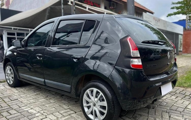 imagem-https://www.socarrao.com.br/sc-vehicle-images-prod/3811709/1789397835675-7677393_8_B_251dc4e451.jpeg