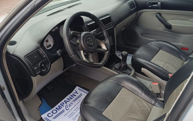imagem-https://www.socarrao.com.br/sc-vehicle-images-prod/3811718/1790018182053-V2hhdHNBcHAgSW1hZ2UgMjAyNi0wOS0yMSBhdCAxMi4yNC4xMi5qcGVn.jpeg