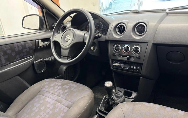 imagem-https://www.socarrao.com.br/sc-vehicle-images-prod/3811745/1789397995811-8414143_19_B_9122e7dd95.jpeg