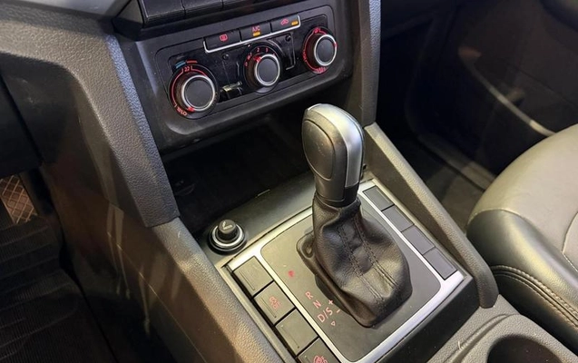 imagem-https://www.socarrao.com.br/sc-vehicle-images-prod/3812216/1790009330419-8474092_10_B_17bc0611a6.jpeg