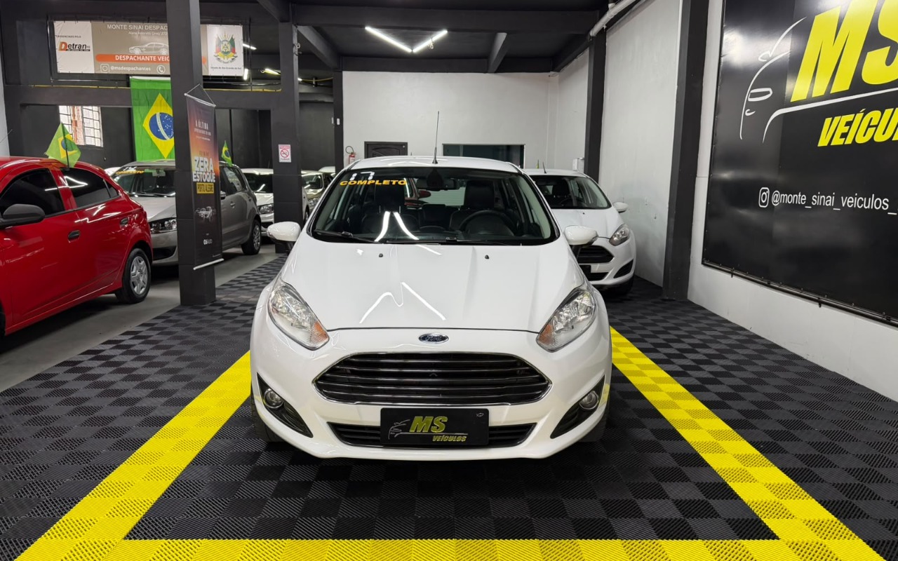 Ford Fiesta 2017 Branco — foto 1 de 3