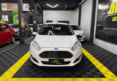 Ford Fiesta 2017 Branco — foto 1 de 3