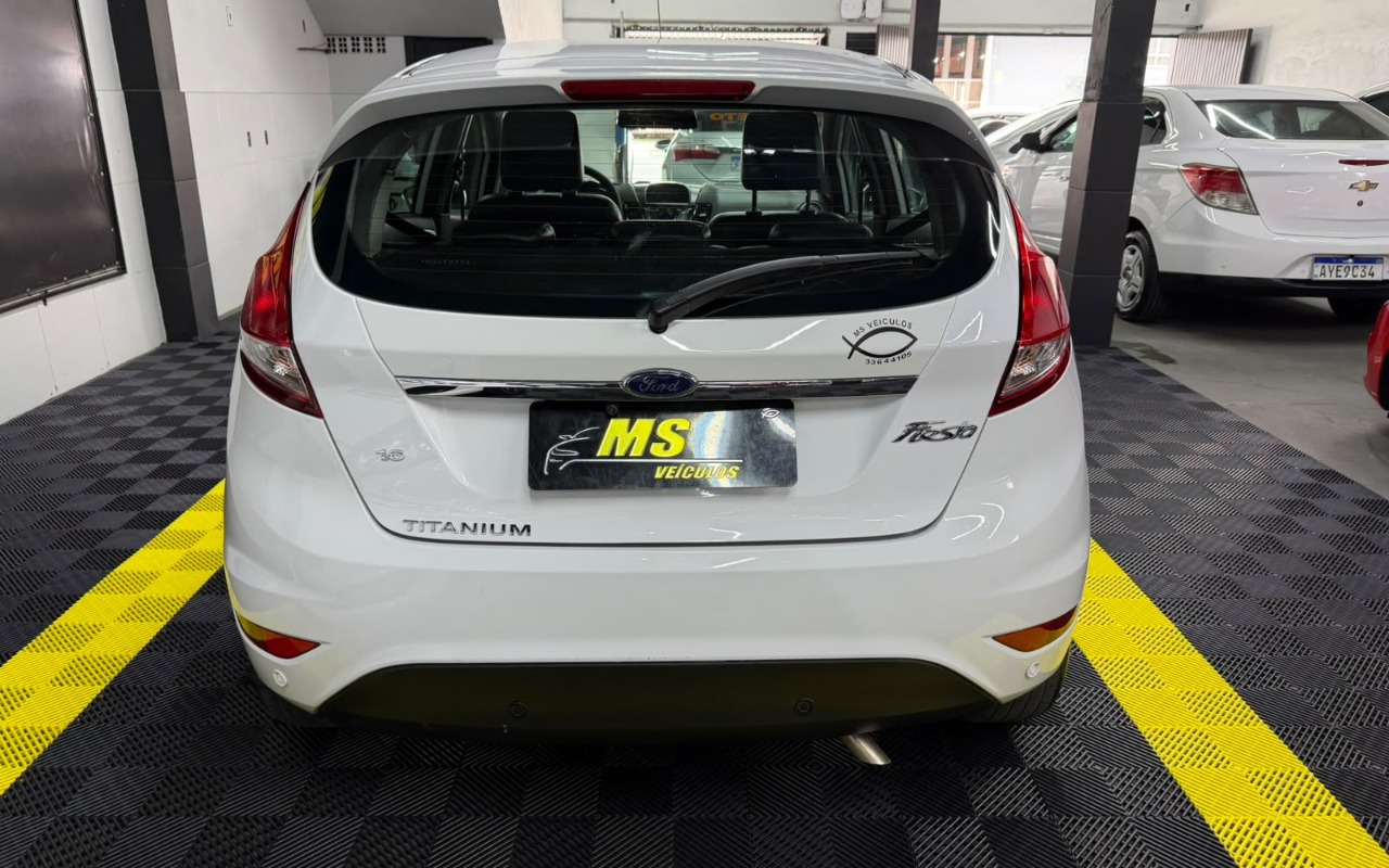 imagem-https://www.socarrao.com.br/sc-vehicle-images-prod/3812681/1789400548963-V2hhdHNBcHAgSW1hZ2UgMjAyNi0wOS0xNCBhdCAxMi4zNy4xOCAoMikuanBlZw.jpeg