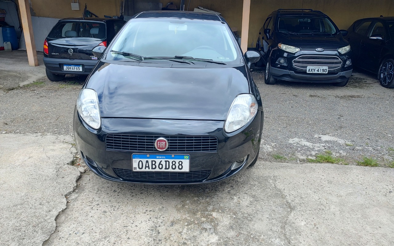 Fiat Punto 2012 Preto — foto 1 de 3