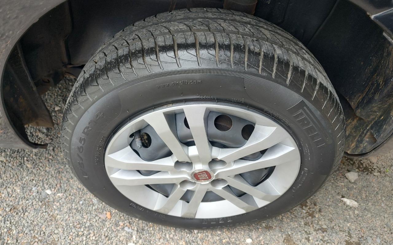 imagem-https://www.socarrao.com.br/sc-vehicle-images-prod/3812784/1789400773295-SU1HXzIwMjYwMTIyXzExMjcwOTQ0MV9IRFIuanBn.jpg