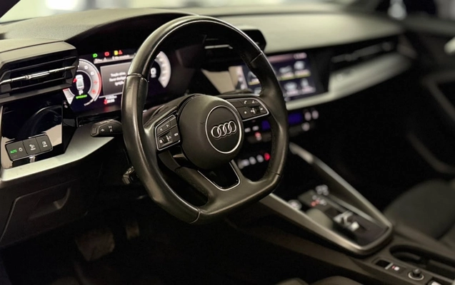 imagem-https://www.socarrao.com.br/sc-vehicle-images-prod/3813190/1789402111898-NzM4YzlmZTctNzE4Zi00YjIxLTlmNGQtNjk0NDVlYWI1ZmIxLmpwZw.jpg