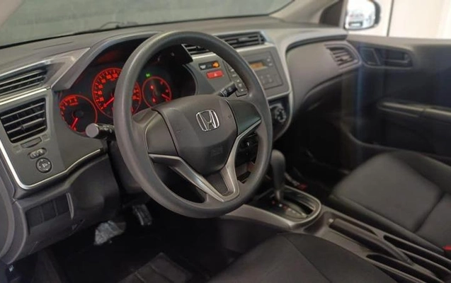 imagem-https://www.socarrao.com.br/sc-vehicle-images-prod/3813276/1789402445154-8422803_0_B_cbdbacef01.jpeg