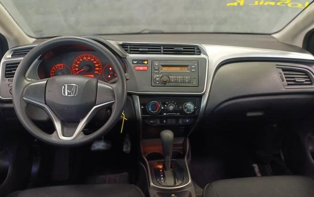 imagem-https://www.socarrao.com.br/sc-vehicle-images-prod/3813276/1789402445155-8422803_1_B_e5868cda48.jpeg