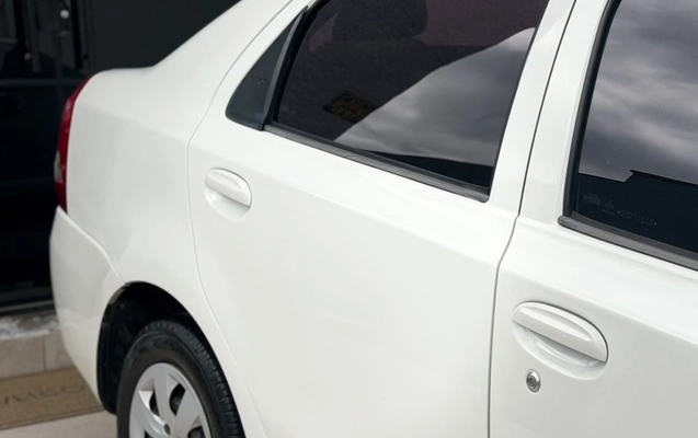 imagem-https://www.socarrao.com.br/sc-vehicle-images-prod/3813668/1789403406580-V2hhdHNBcHAgSW1hZ2UgMjAyNi0wOS0xMSBhdCAxMi4wNy41MyAoMSkuanBlZw.jpeg
