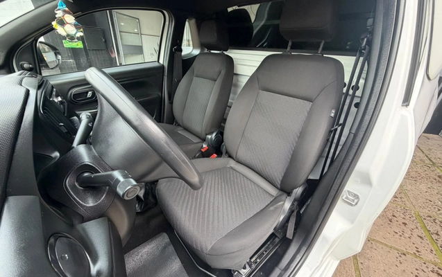 imagem-https://www.socarrao.com.br/sc-vehicle-images-prod/3814287/1789404875610-PDIsRBNXaNIso5mNGt53HsdvBMLWI8X7.jpg