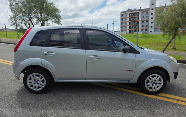 imagem-https://www.socarrao.com.br/sc-vehicle-images-prod/3814557/1789568290866-8452016_9_B_ba526698bb.jpeg