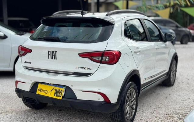 imagem-https://www.socarrao.com.br/sc-vehicle-images-prod/3814651/1789405969306-8474606_4_B_20d39a985f.jpeg