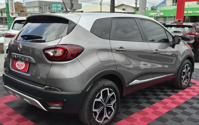 imagem-https://www.socarrao.com.br/sc-vehicle-images-prod/3814780/1789406213538-003_e418b532a319c691fa7bae55d8de7f77.jpg