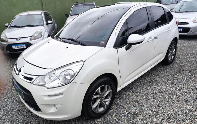 imagem-https://www.socarrao.com.br/sc-vehicle-images-prod/3814888/1789496801642-SU1HXzIwMjYwOTE0XzE0MDc1OCAoQ29weSkuanBn.jpg