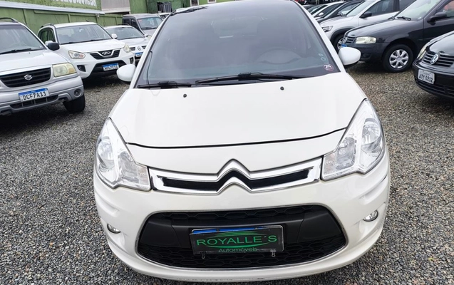 imagem-https://www.socarrao.com.br/sc-vehicle-images-prod/3814888/1789496801715-SU1HXzIwMjYwOTE0XzE0MDgwNSAoQ29weSkuanBn.jpg