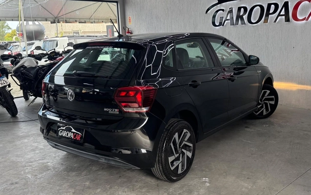 imagem-https://www.socarrao.com.br/sc-vehicle-images-prod/3814908/1789406630312-b691086babee4b4da0c8354d92245529_1789406576310.jpg