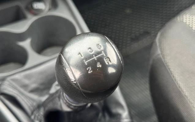 imagem-https://www.socarrao.com.br/sc-vehicle-images-prod/3815003/1789406772948-8464677_11_B_75a15d7a67.jpeg