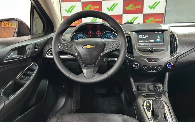 imagem-https://www.socarrao.com.br/sc-vehicle-images-prod/3815220/1789407402083-7e4049a2-d2a5-4b98-80f0-32e0e6b2c4be.jpg