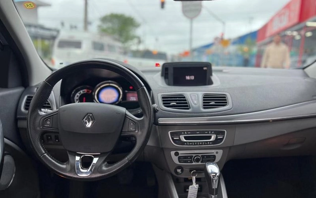 imagem-https://www.socarrao.com.br/sc-vehicle-images-prod/3815232/1789488738029-8474785_12_B_4d4e7c0fd3.jpeg