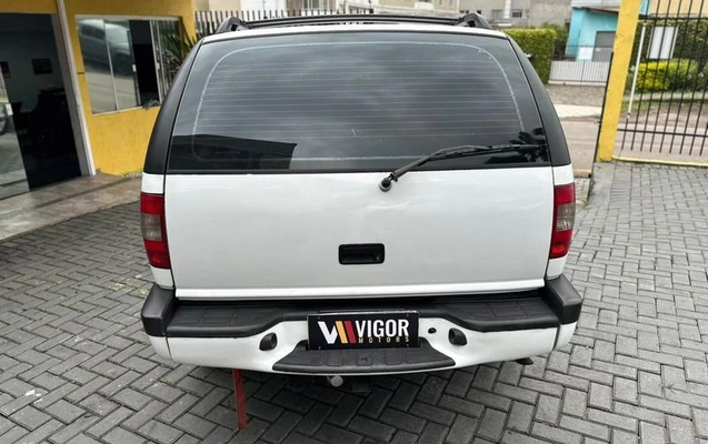 imagem-https://www.socarrao.com.br/sc-vehicle-images-prod/3815269/1789407696182-8472203_9_B_1d48f97940.jpeg