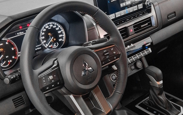 imagem-https://www.socarrao.com.br/sc-vehicle-images-prod/3815297/1789407791415-15Y1HxQMEoCnliIyjmSD5VNztqBLvHq1.jpg