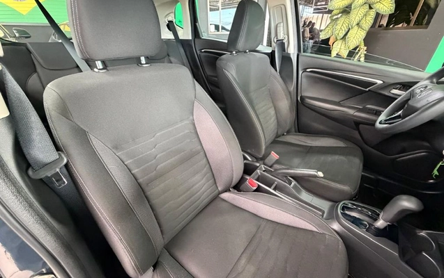 imagem-https://www.socarrao.com.br/sc-vehicle-images-prod/3815409/1789408027933-gb-fe8632c.jpeg