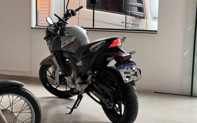 imagem-https://www.socarrao.com.br/sc-vehicle-images-prod/3815455/1789408094094-ODM0NjExMF83X0JfZDUwYTRjNzdiNC5qcGVn.jpeg