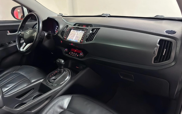 imagem-https://www.socarrao.com.br/sc-vehicle-images-prod/3815501/1789408215776-320ec5bd-da37-453c-9c7e-fe43632cefb3.jpg