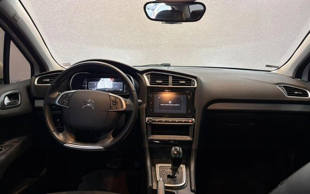 imagem-https://www.socarrao.com.br/sc-vehicle-images-prod/3815598/1789411557231-8465110_5_B_95841d18c5.jpeg