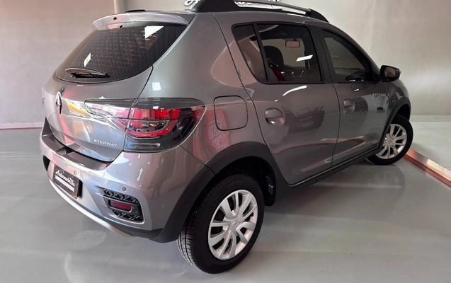 imagem-https://www.socarrao.com.br/sc-vehicle-images-prod/3815599/1789408617128-c1690d2a-dda2-4473-b395-eaaf427b0ef7.jpg