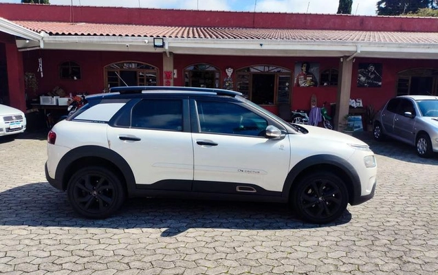 imagem-https://www.socarrao.com.br/sc-vehicle-images-prod/3815623/1789481469094-8473392_22_B_542e5e87eb.jpeg