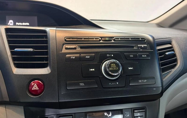 imagem-https://www.socarrao.com.br/sc-vehicle-images-prod/3815628/1789486296550-8472930_6_B_a256e5b721.jpeg