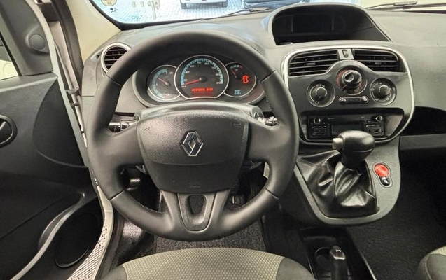 imagem-https://www.socarrao.com.br/sc-vehicle-images-prod/3815946/1789590704201-8418715_17_B_3e246c176c.jpeg