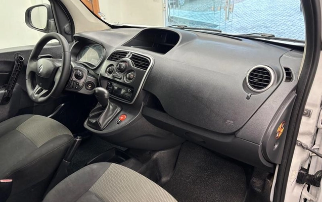imagem-https://www.socarrao.com.br/sc-vehicle-images-prod/3815946/1789590704209-8418715_13_B_6bbb88efe7.jpeg