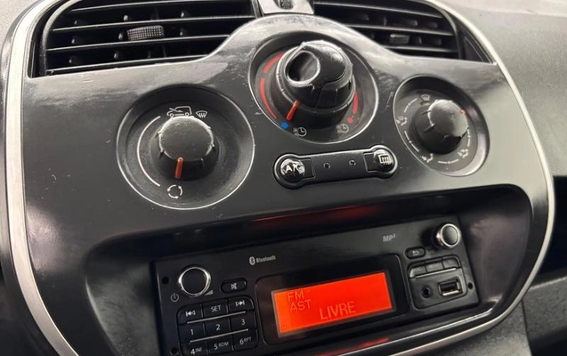 imagem-https://www.socarrao.com.br/sc-vehicle-images-prod/3815946/1789590704218-8418715_20_B_b350750242.jpeg
