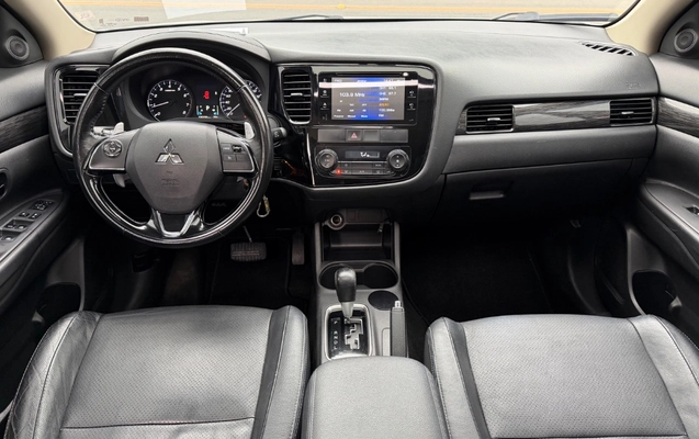 imagem-https://www.socarrao.com.br/sc-vehicle-images-prod/3815947/1789409465982-gb-b3ed425.jpeg