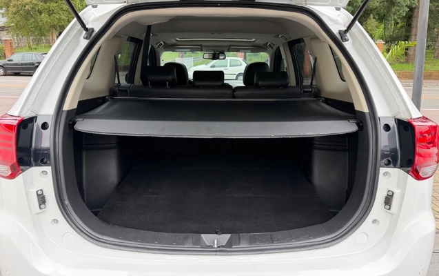 imagem-https://www.socarrao.com.br/sc-vehicle-images-prod/3815947/1789409466008-gb-3f600b6.jpeg