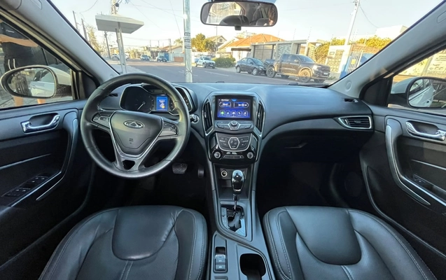 imagem-https://www.socarrao.com.br/sc-vehicle-images-prod/3815952/1789409509955-2_021522.jpg